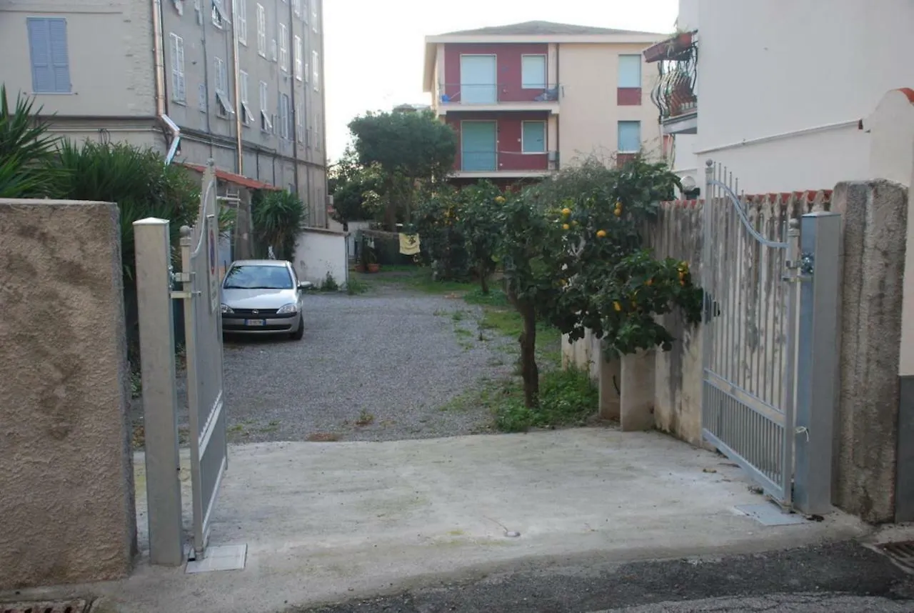 Appartamento Tino Brezza di Mare Deiva Marina 0*,  Italia
